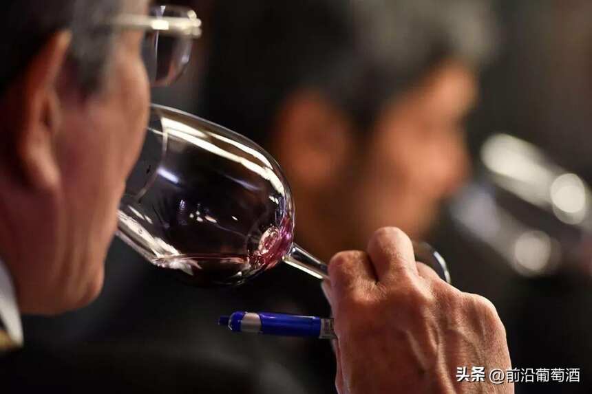 葡萄酒一般发酵多长时间？葡萄酒的酿造过程如何品尝和管控？