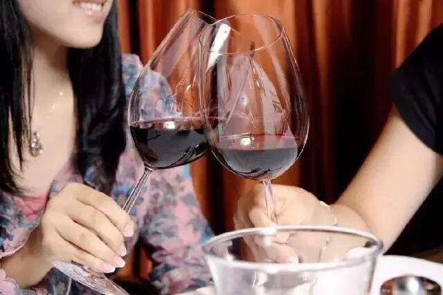为什么越来越多的人喜欢喝葡萄酒