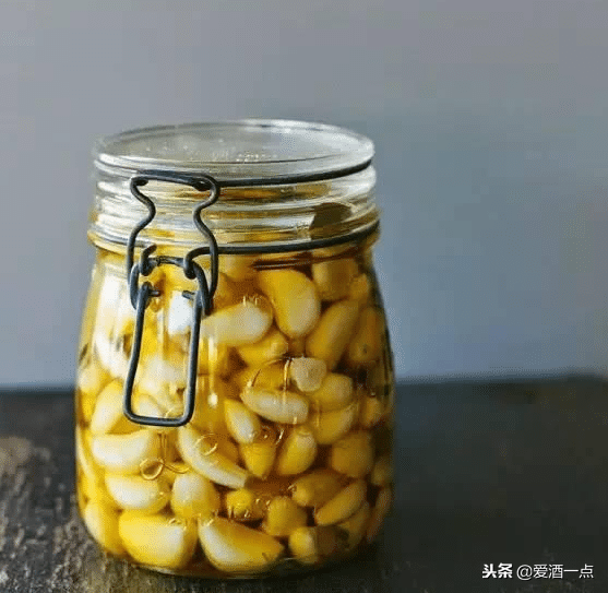 白酒泡大蒜，有什么功效和作用？