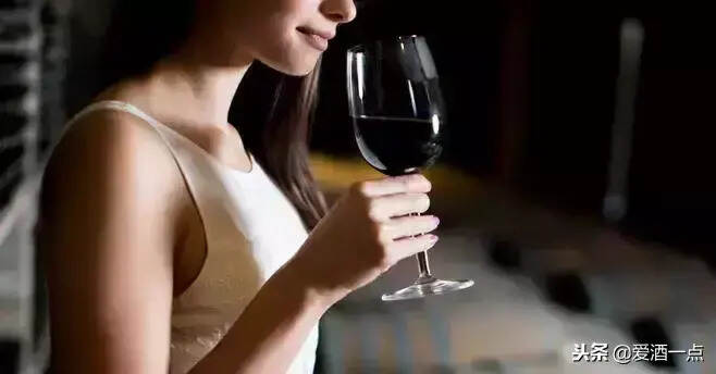 葡萄酒有什么功效和益处？