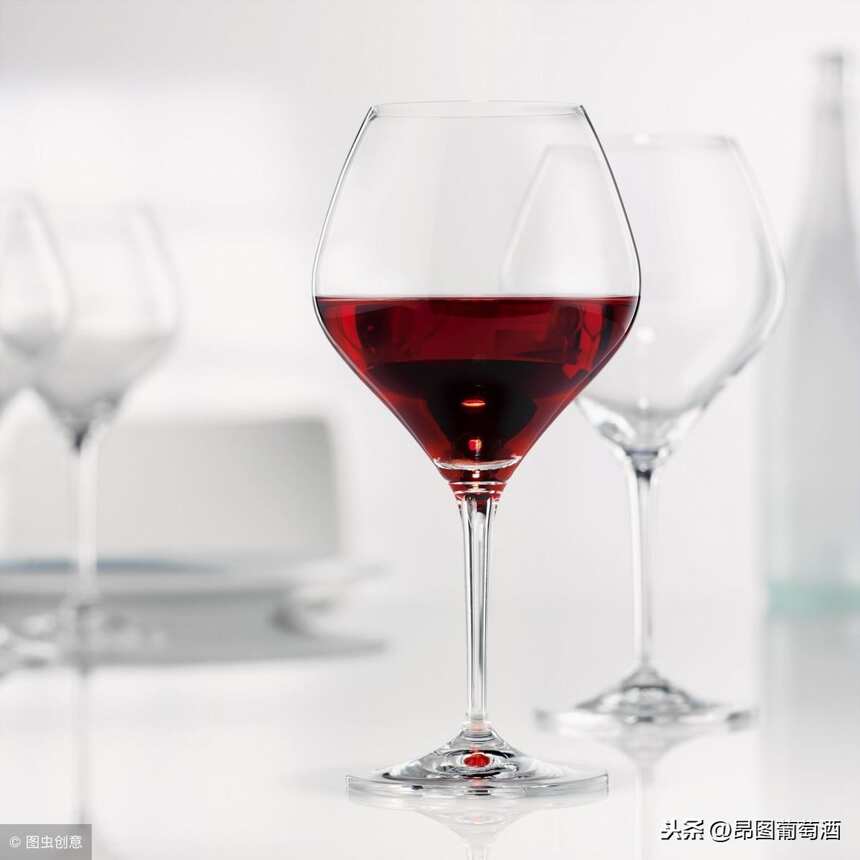 酒评家Bettane：等中国人认识更多红酒后，对拉菲不会再这么热情