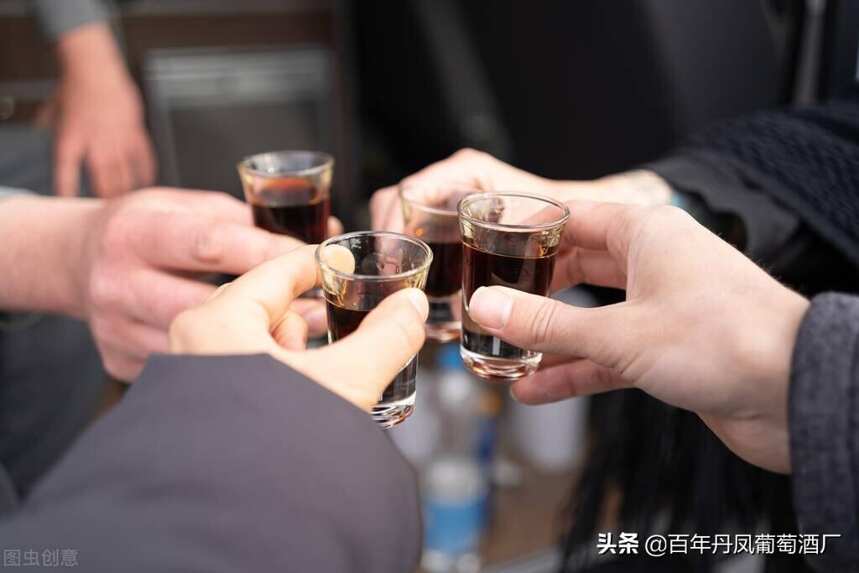 看醉了！葡萄酒文案居然可以这么写