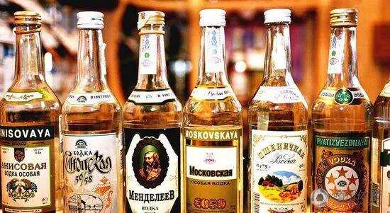 俄罗斯的传统酒精饮料，伏特加