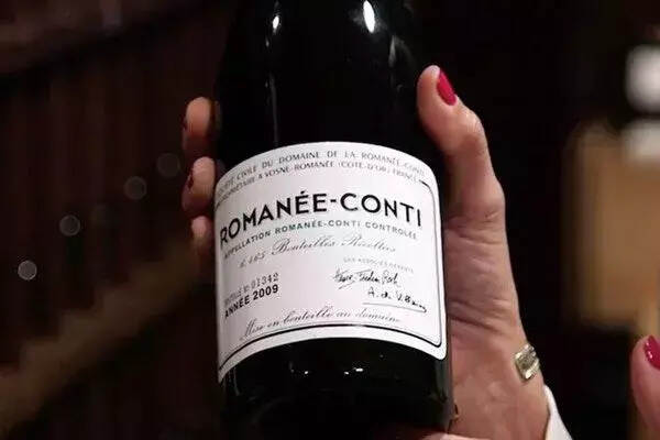 世界上最贵的葡萄酒，100万一瓶的罗曼尼康帝满足你的所有幻想