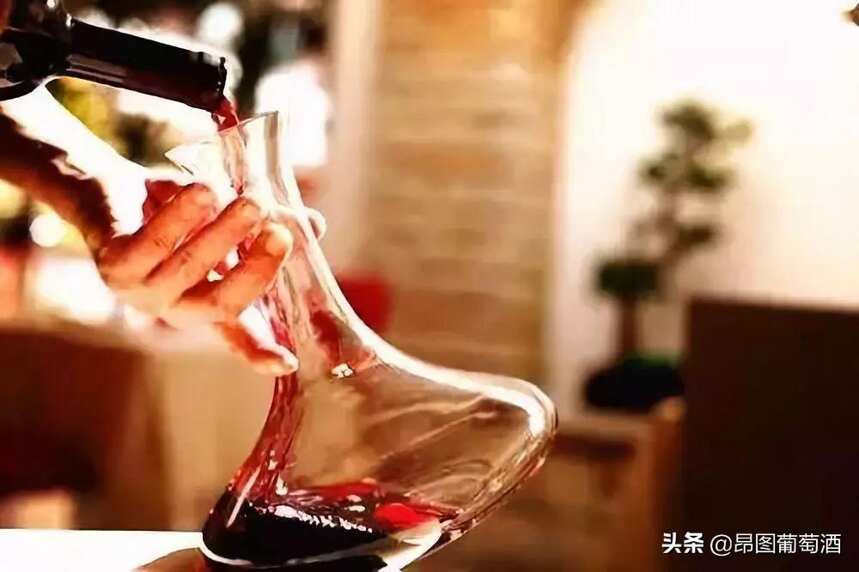 葡萄酒喝不完能放几天？怎么样做到开瓶后的葡萄酒会变坏？