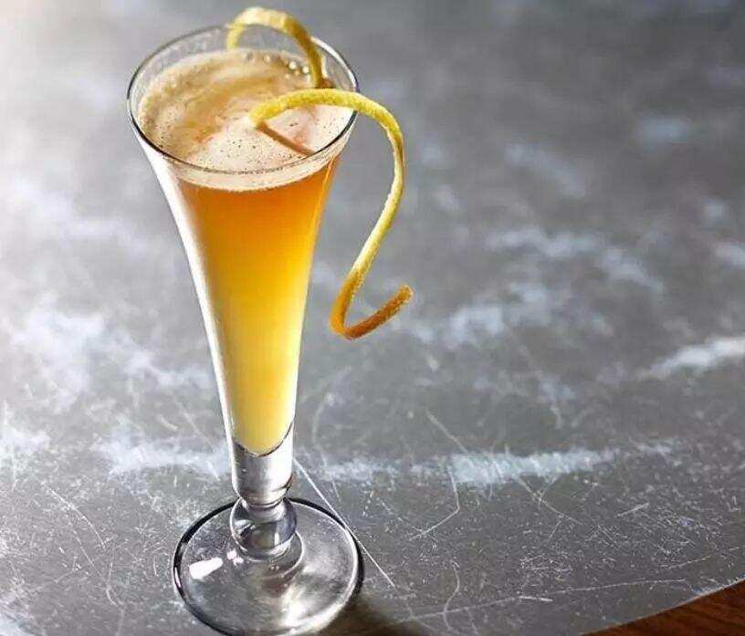 酒精度较低的一款鸡尾酒，French 75