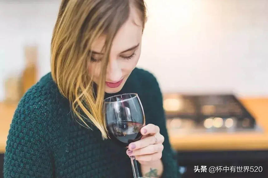 好男人不仅好色而且好酒？