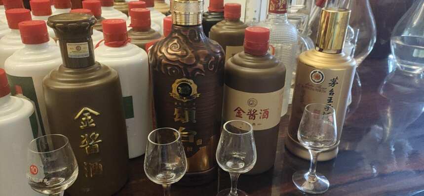 品评白酒嗅觉和味觉的基本概念！