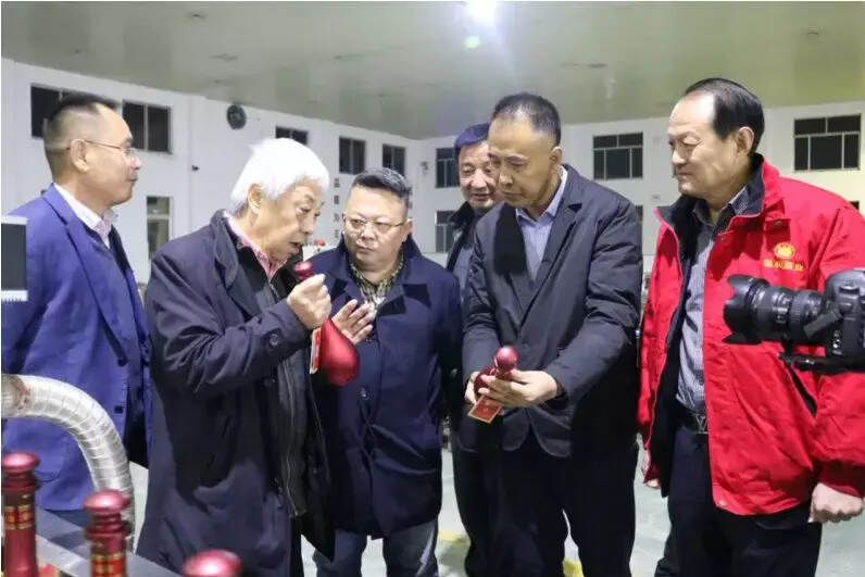 致敬2020！温和酒业集团新年贺词