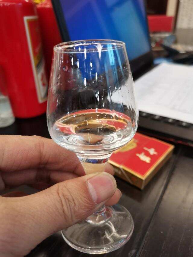 给酒友们介绍几个品酒小妙招