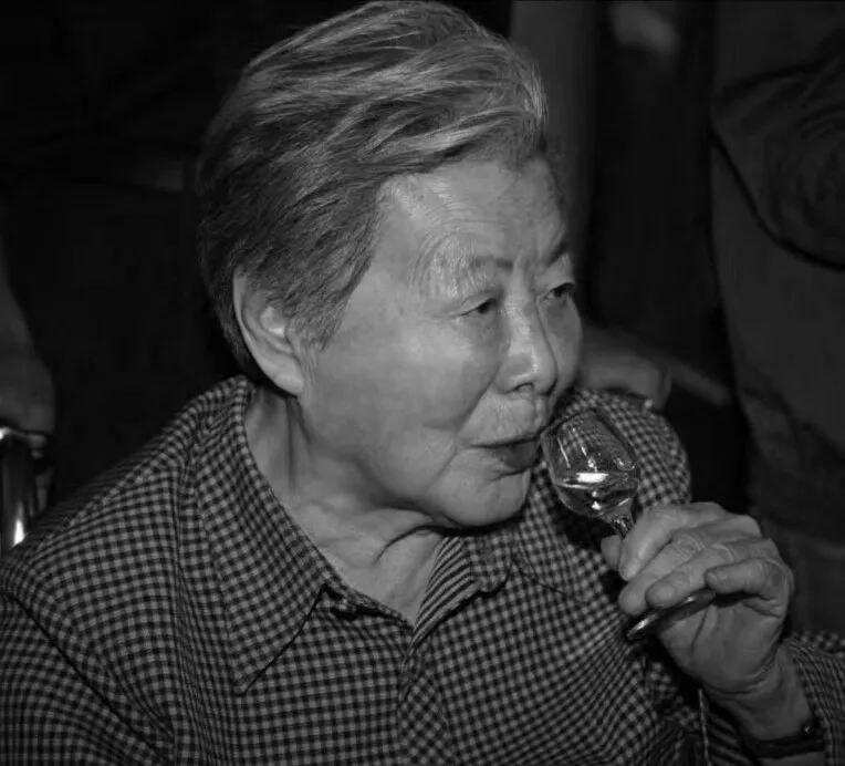 著名酿酒专家、北京二锅头酒传承人王秋芳先生昨日仙逝