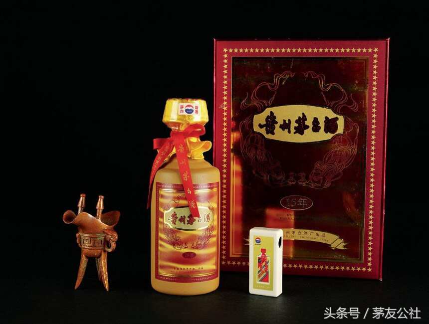 年份酒是炒作？为什么年份茅台酒比普通飞天茅台价格贵4倍？