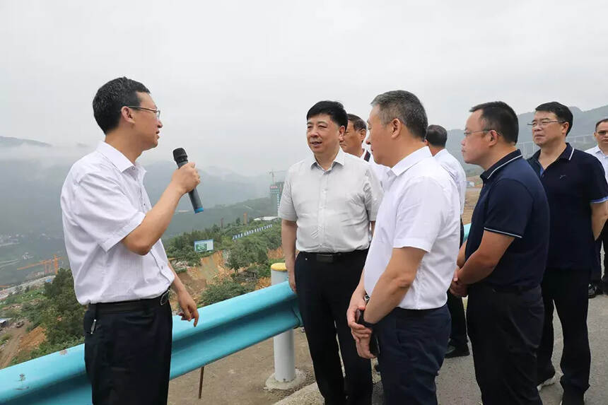 中酒协带队 众知名酒企参与 相约习酒参观交流