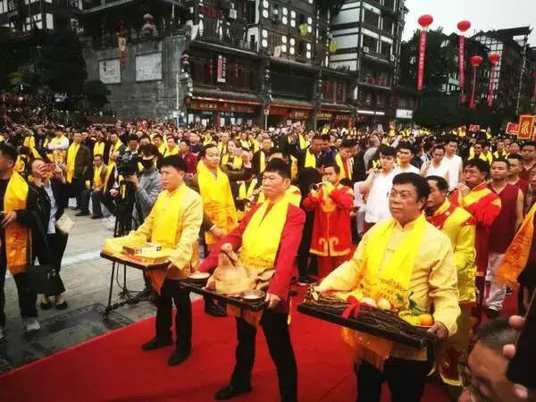 让酱香酒香飘世界！第二届中国酱香酒节不一样的打开方式