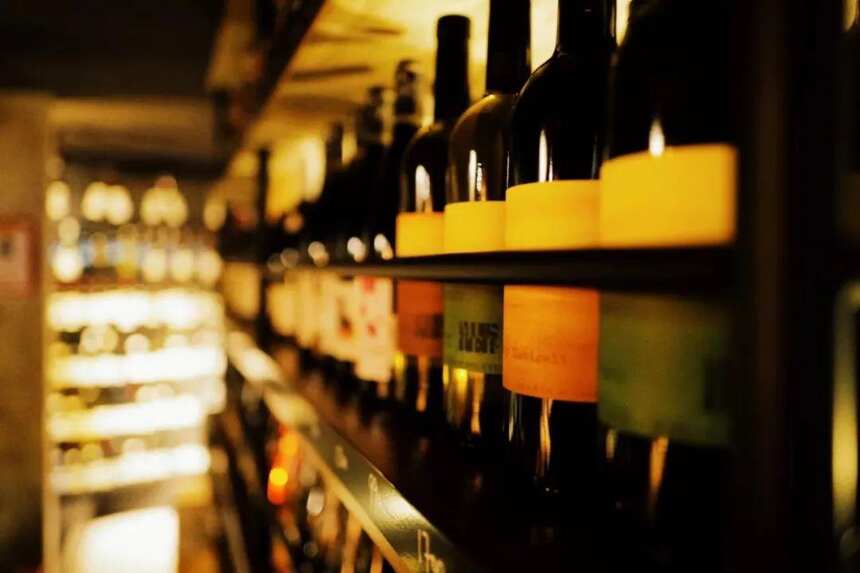 小酒桌｜广州这几间自然酒wine bar，就是今晚下班不回家的理由