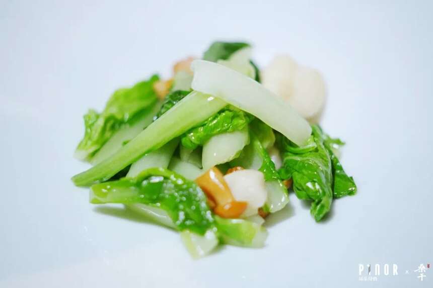 中国欢饮侍酒晚宴｜在米其林餐厅吃东北菜，到底是什么体验？