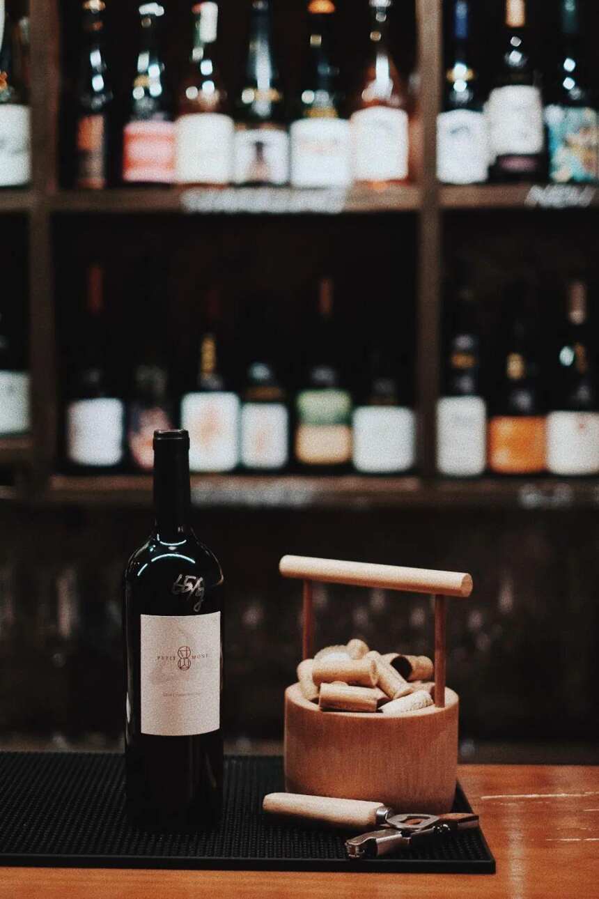 小酒桌｜广州这几间自然酒wine bar，就是今晚下班不回家的理由