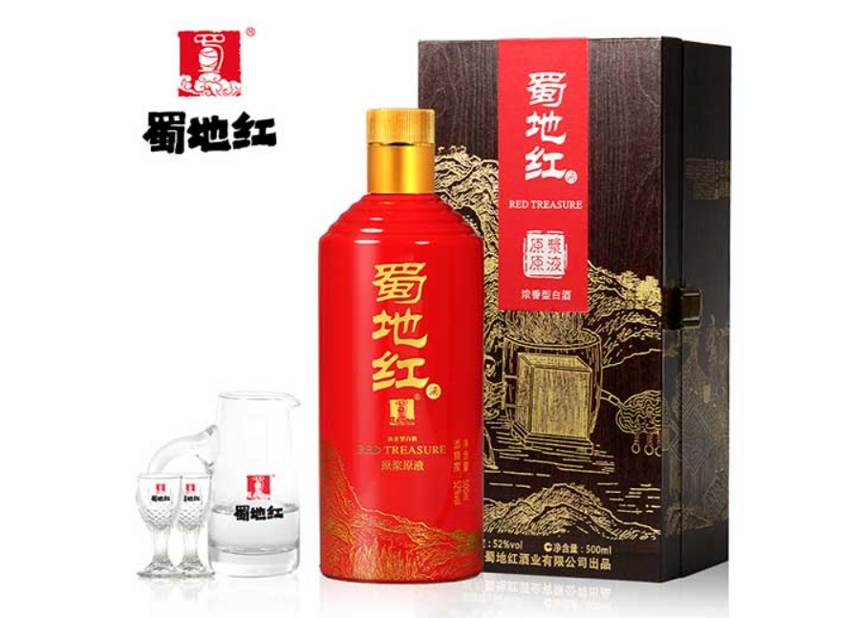 坚守匠心的酿酒人，只为一杯回味悠长的蜀地浓香