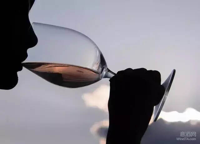 六大产区联手创建意大利首个桃红葡萄酒协会，Vino Rosa正式启用