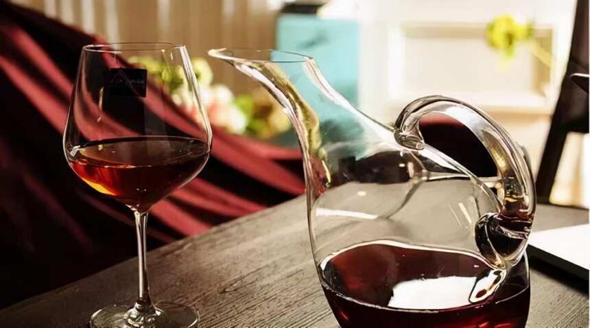 经常遇到的葡萄酒误区，你中标了几个？
