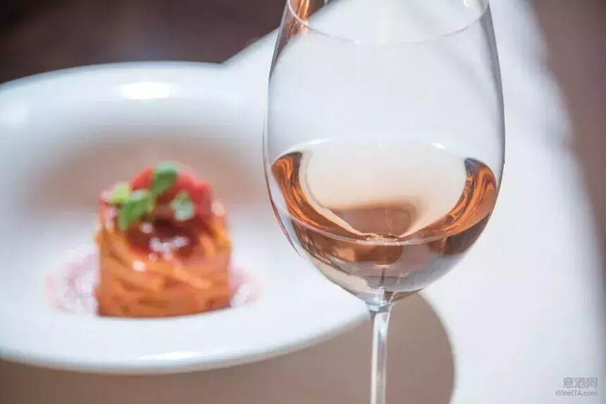六大产区联手创建意大利首个桃红葡萄酒协会，Vino Rosa正式启用