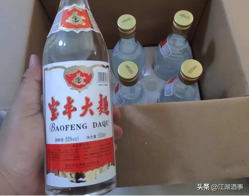 国内公认好喝的4款“廉价酒”，纯粮食酿造，内行人都是成箱扛！