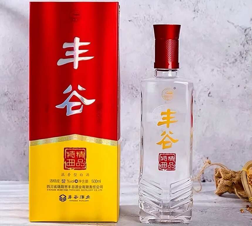 浓香型白酒一、二、三线品牌都有哪些？